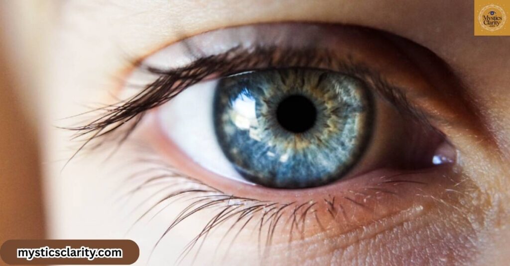 spiritual-interpretations-of-right-eye-twitching